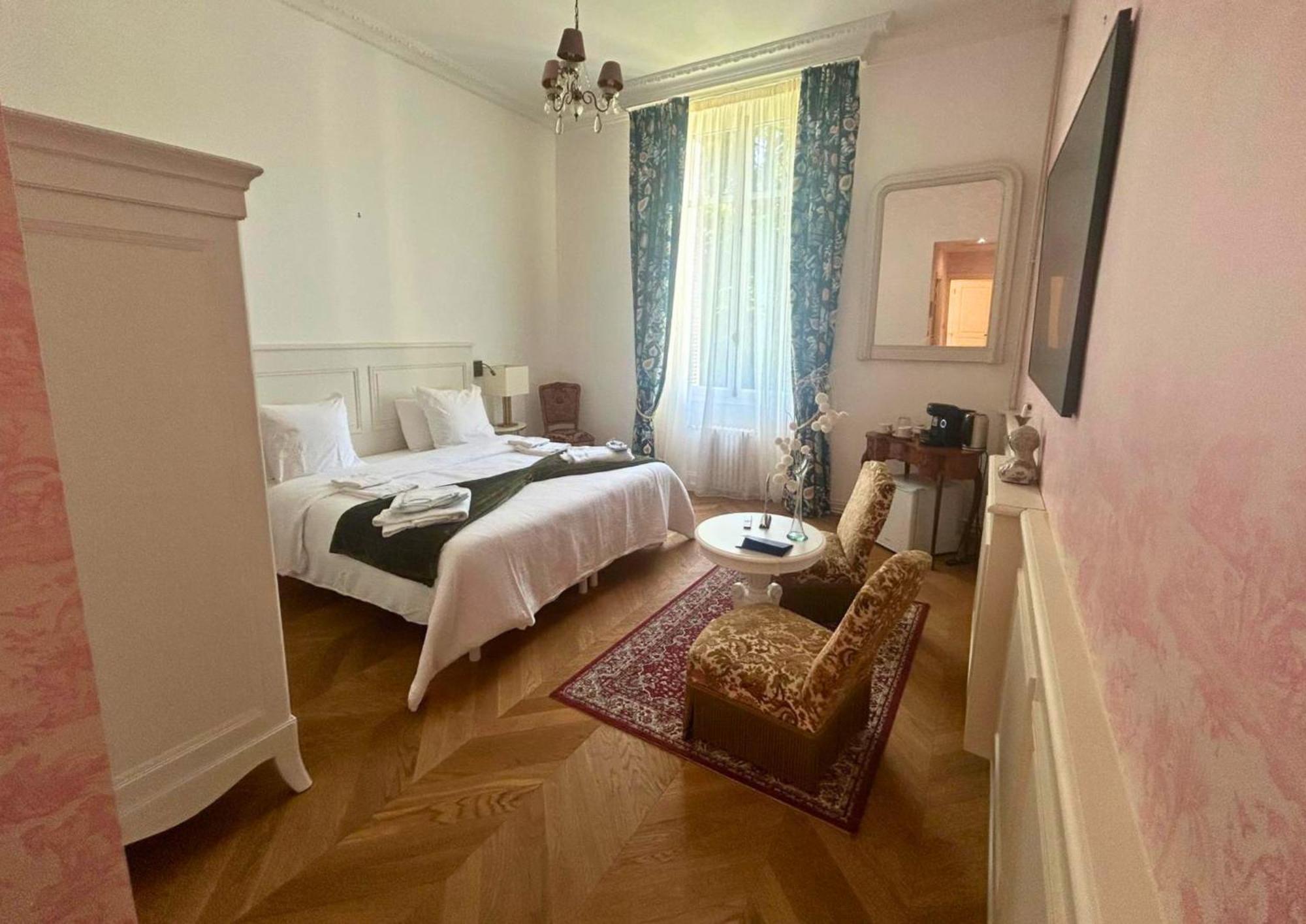 Chateau De Saint-Bohaire Екстериор снимка
