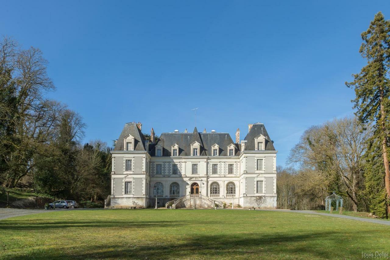 Chateau De Saint-Bohaire Екстериор снимка